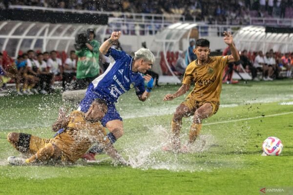 Berikut adalah beberapa alternatif judul untuk "PSIM Pertimbangkan Stadion Manahan Jadi Kandang Alternatif":

PSIM Mencermati Stadion Manahan sebagai Pilihan Kandang Cadangan
Stadion Manahan Dipertimbangkan PSIM Sebagai Kandang Alternatif
PSIM Evaluasi Stadion Manahan untuk Menjadi Kandang Sementara
Stadion Manahan: Opsi Kandang Alternatif PSIM yang Dikaji
PSIM Tinjau Stadion Manahan Sebagai Lokasi Kandang Alternatif
Stadion Manahan Bisa Jadi Kandang Sementara PSIM, Ini Alasannya
PSIM Mempertimbangkan Stadion Manahan Sebagai Lokasi Bermain Cadangan

Silakan pilih atau modifikasi sesuai dengan kebutuhan!