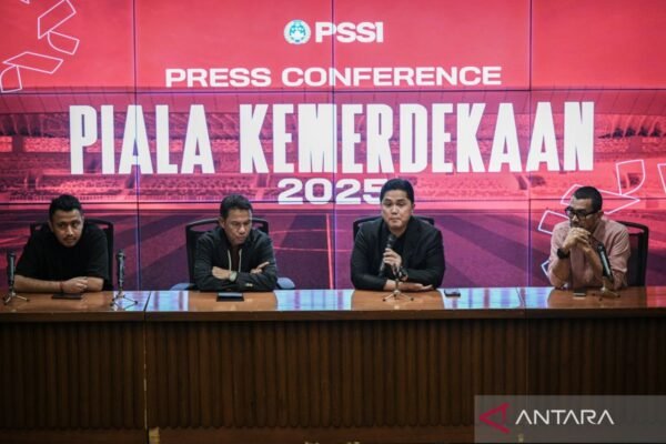 Berikut adalah beberapa alternatif judul untuk “Daftar Resmi Empat Negara Peserta Piala Kemerdekaan 2025”:
1. “Empat Negara yang Berpartisipasi dalam Piala Kemerdekaan 2025”
2. “Piala Kemerdekaan 2025: Daftar Resmi Peserta dari Empat Negara”
3. “Peserta Piala Kemerdekaan 2025: Empat Negara yang Siap Bertanding”
4. “Mengungkap Empat Negara Peserta Piala Kemerdekaan 2025”
5. “Resmi: Empat Negara Penuh Semangat di Piala Kemerdekaan 2025”
6. “Daftar Negara Peserta Piala Kemerdekaan 2025: Empat Tim yang Menarik”
7. “Empat Negara Unggulan yang Akan Tampil di Piala Kemerdekaan 2025”
8. “Piala Kemerdekaan 2025: Empat Tim Nasional yang Siap Beradu”
Silakan pilih judul yang sesuai dengan konteks dan tema yang diinginkan! Berikut adalah beberapa alternatif judul untuk "Daftar Resmi Empat Negara Peserta Piala Kemerdekaan 2025":
1. "Empat Negara yang Berpartisipasi dalam Piala Kemerdekaan 2025"
2. "Piala Kemerdekaan 2025: Daftar Resmi Peserta dari Empat Negara"
3. "Peserta Piala Kemerdekaan 2025: Empat Negara yang Siap Bertanding"
4. "Mengungkap Empat Negara Peserta Piala Kemerdekaan 2025"
5. "Resmi: Empat Negara Penuh Semangat di Piala Kemerdekaan 2025"
6. "Daftar Negara Peserta Piala Kemerdekaan 2025: Empat Tim yang Menarik"
7. "Empat Negara Unggulan yang Akan Tampil di Piala Kemerdekaan 2025"
8. "Piala Kemerdekaan 2025: Empat Tim Nasional yang Siap Beradu"
Silakan pilih judul yang sesuai dengan konteks dan tema yang diinginkan!