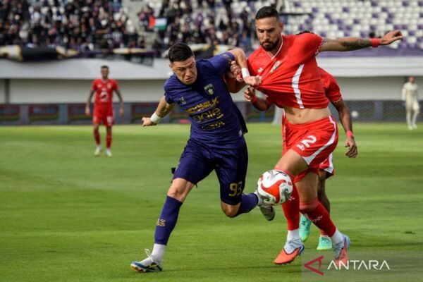 Formula Sukses Carlos Pena untuk Meningkatkan Performa Persita Tangerang